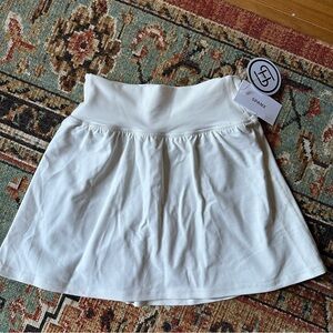 SPANX Women's white powder Skort